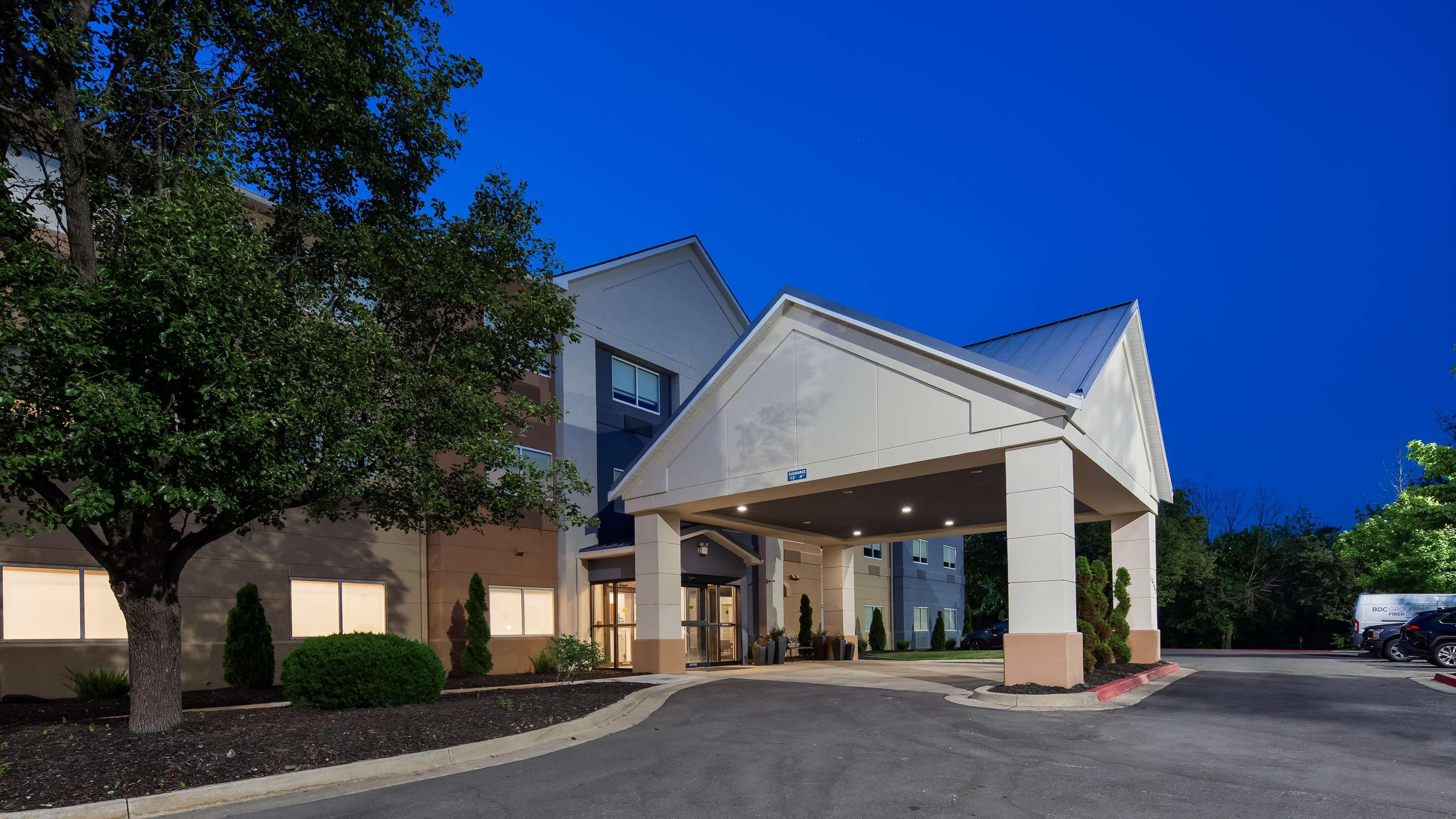 Best Western Independence Kansas City Екстер'єр фото